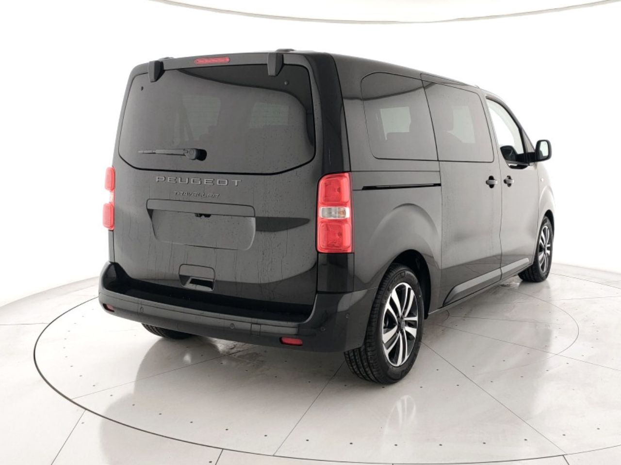 Peugeot Traveller Nuovo diesel Traveller Porto Mantovano