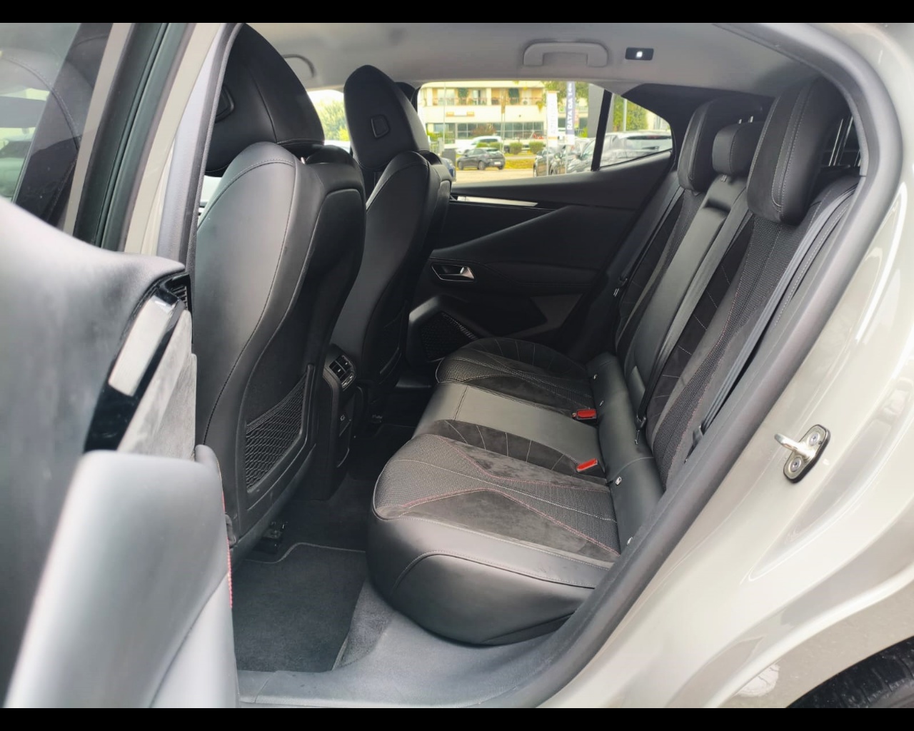 Foto DS DS4 1.5 bluehdi Performance Line+ 130cv auto