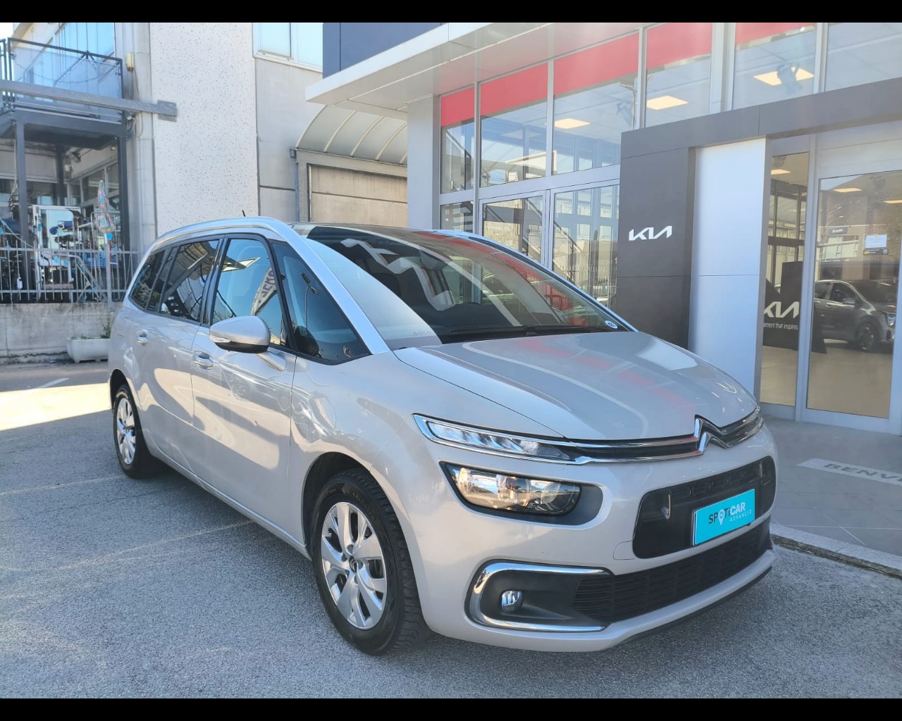 Foto CITROEN C4 Grand Spacetourer 1.5 bluehdi Business 7p. s&s 130cv eat8