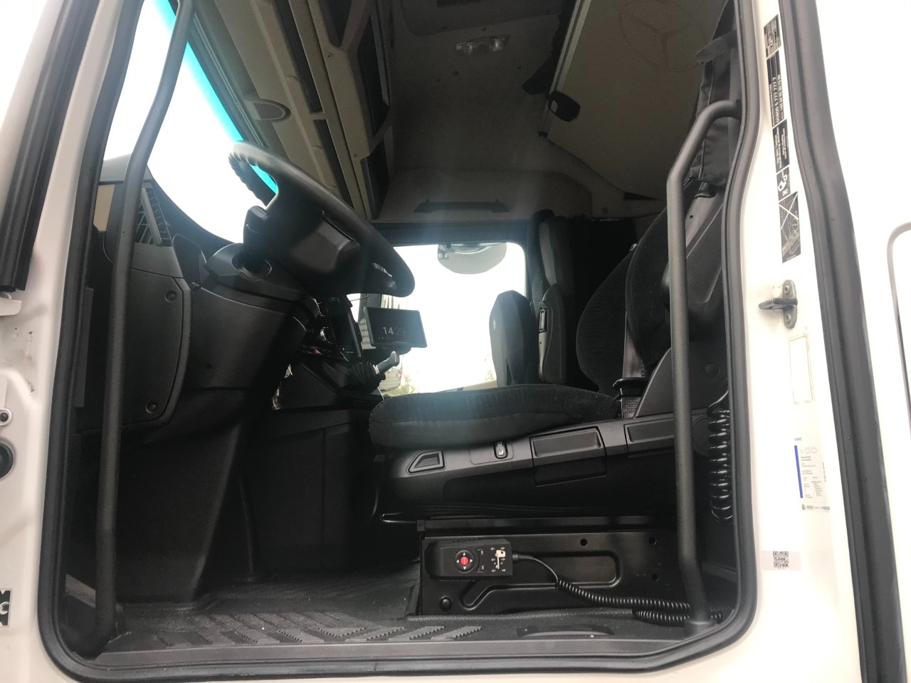 Mercedes Actros actros 2543 L flat cab. Str.Sp. 2,5 Euro VI - 10