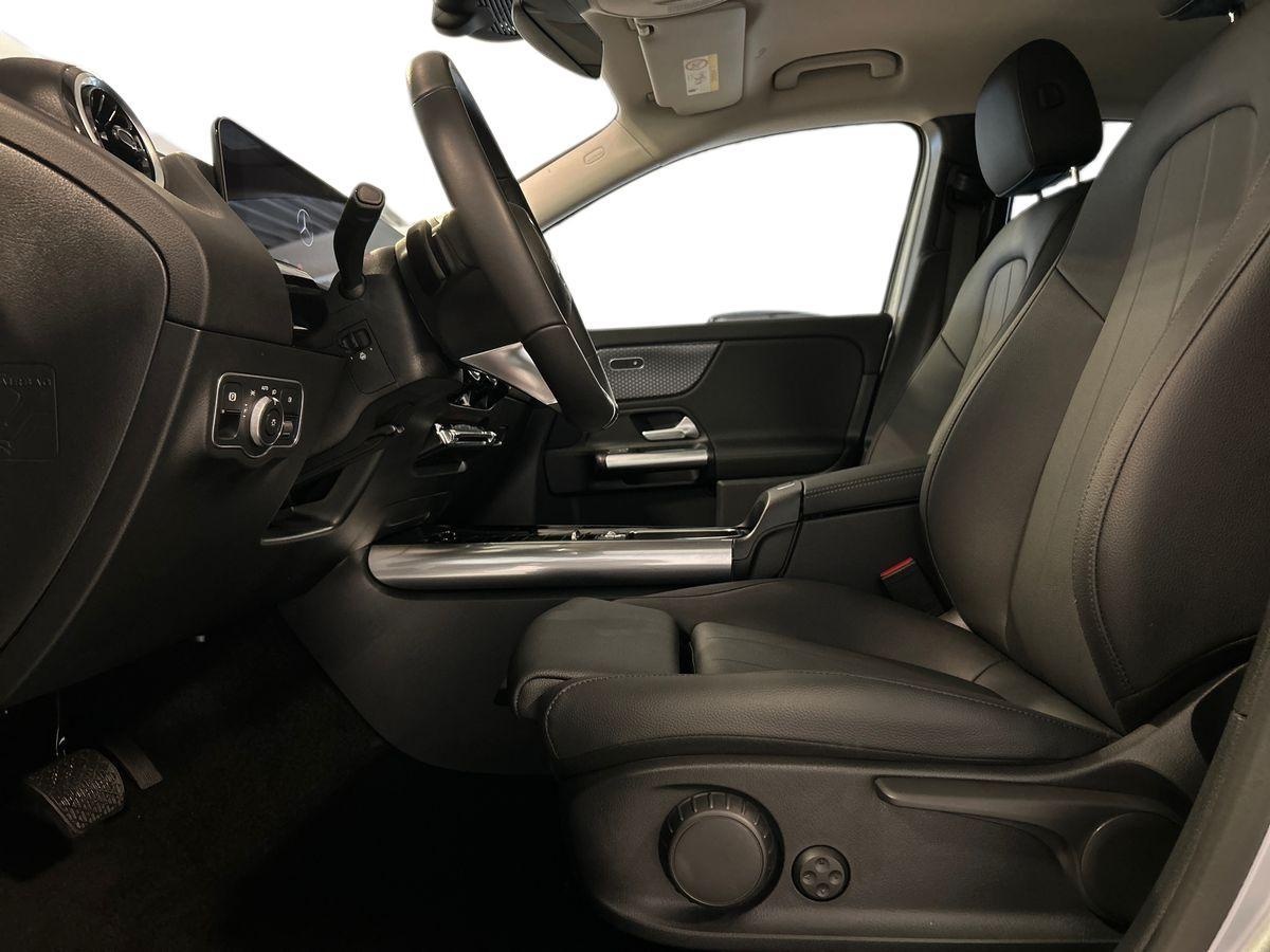 Mercedes  GLA 180 Progressive Advanced 7G-DCT - 10