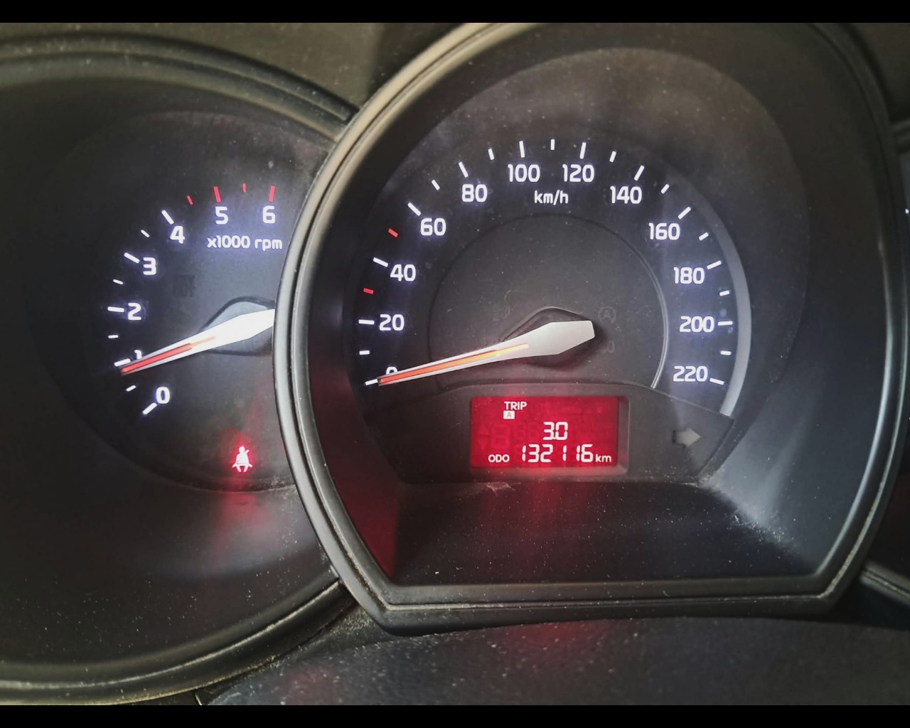 Foto KIA Rio 5p 1.1 crdi Active E6