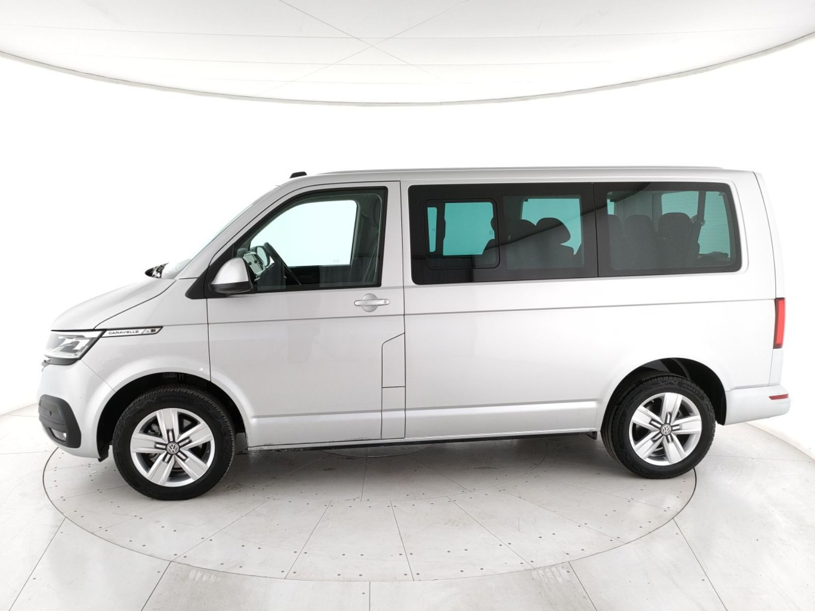 Volkswagen T6.1 Caravelle 30 Usato 2023 T6.1 Caravelle 30 Legnago