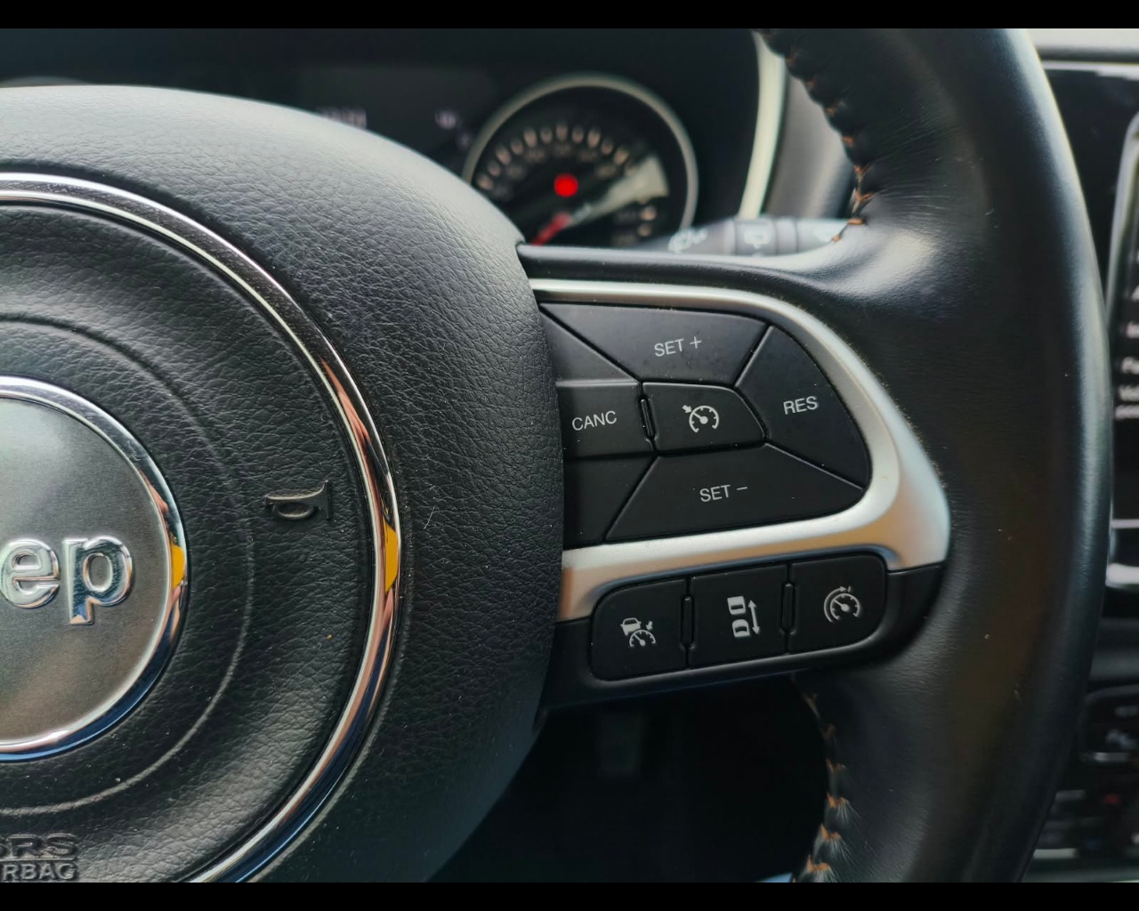 Foto JEEP Compass 2.0 mjt Limited 4wd 140cv