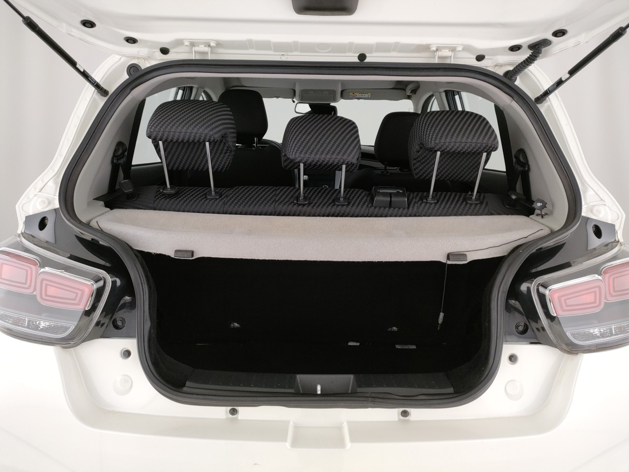 Mahindra KUV100 Usato 2025 KUV100 San Zeno Naviglio