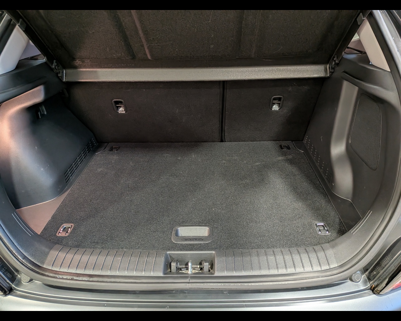 Foto HYUNDAI Kona 1.6 gdi hev Xline Safety Pack 2wd 141cv dct