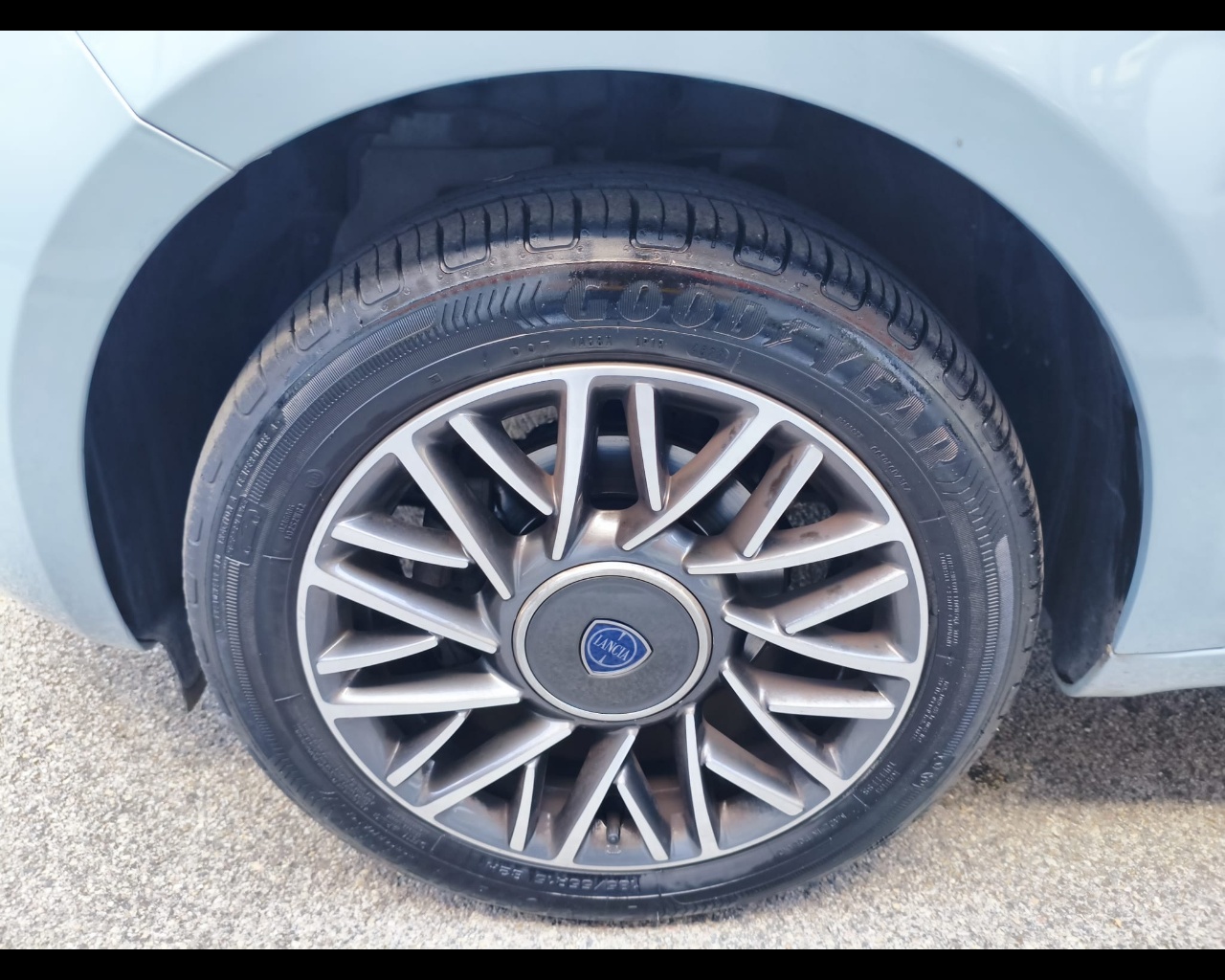 Foto LANCIA Ypsilon 1.0 firefly hybrid Gold Plus s&s 