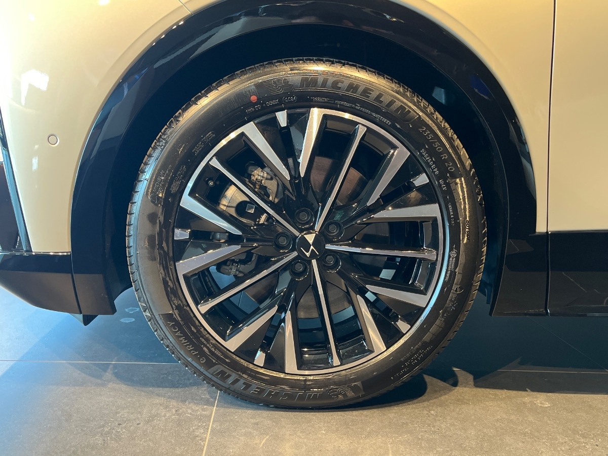 Ds N 8 Nuovo Elettrico N 8 Verona
