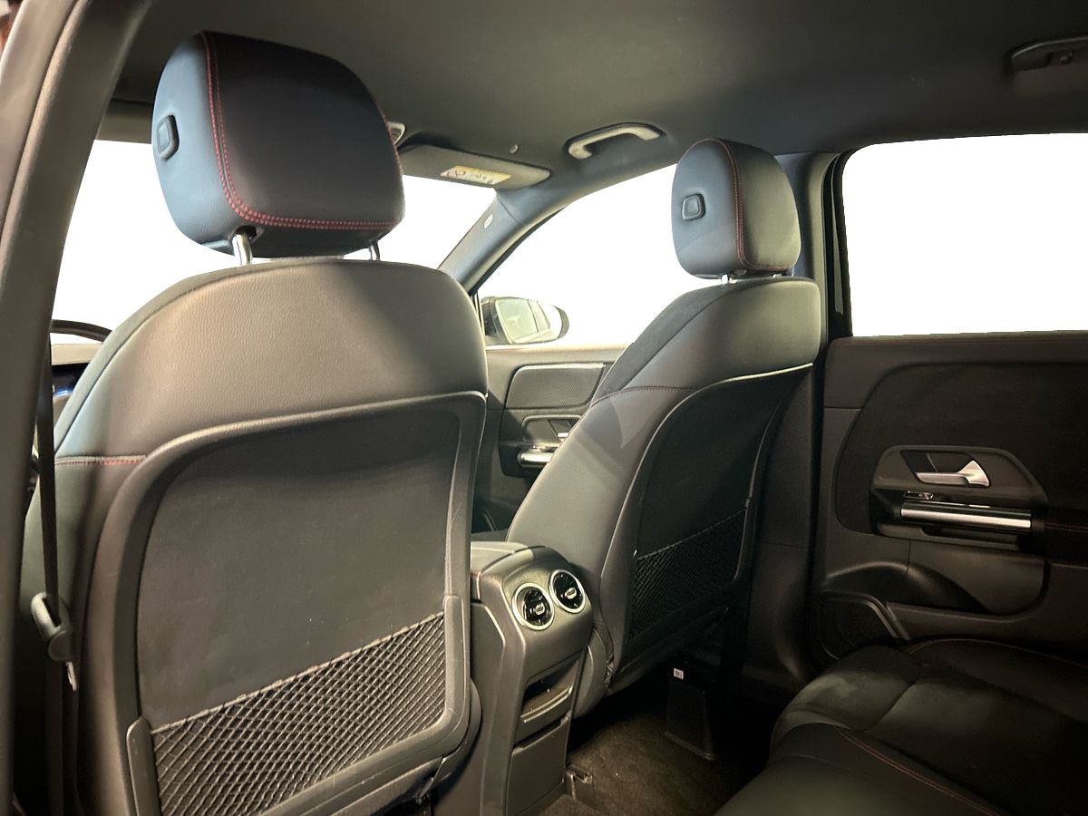 Mercedes GLA GLA 200 D Premium 4Matic 8G-DCT - 18