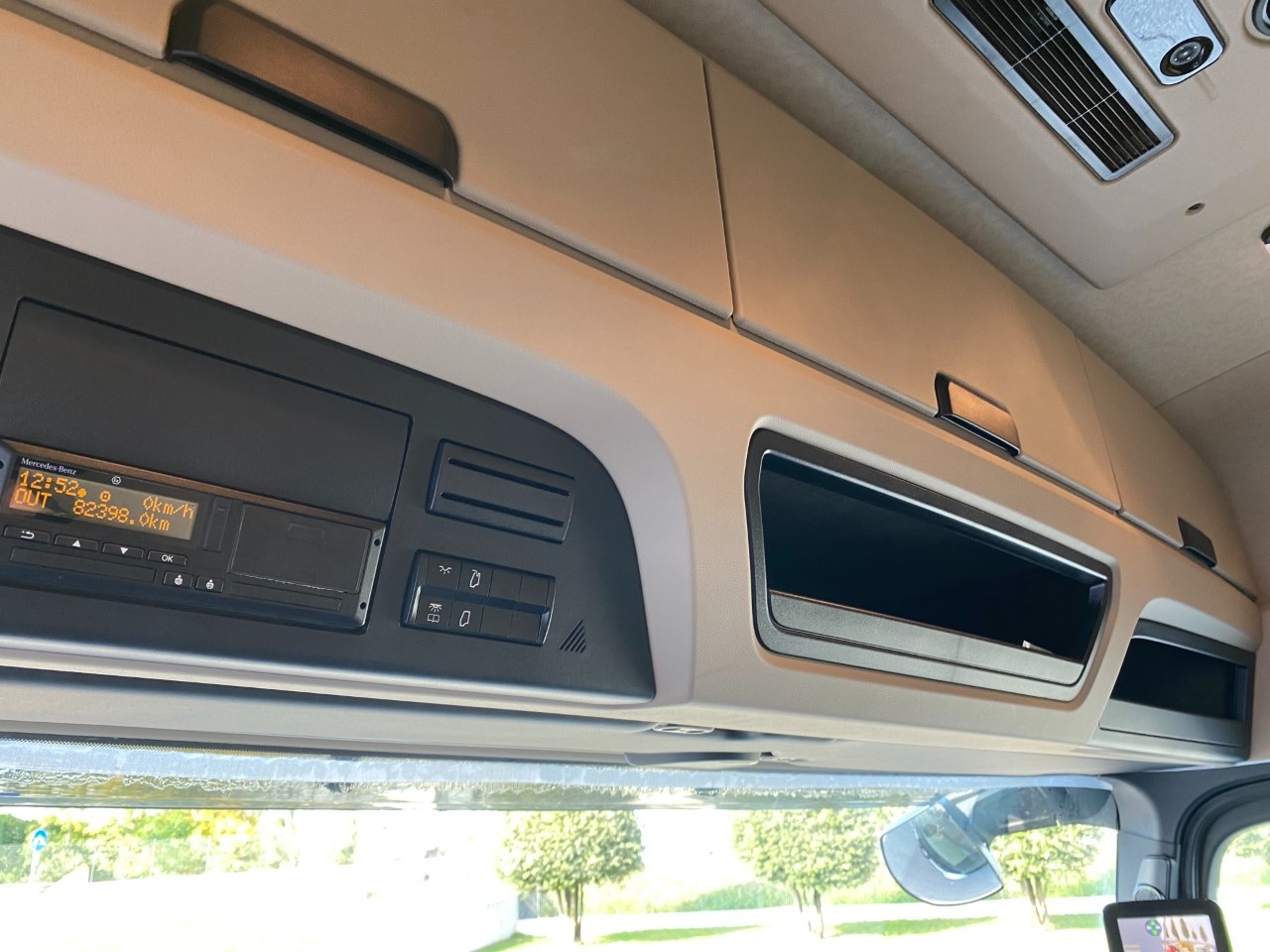 Mercedes Actros actros 1845 LS flat cab. Str.Sp. 2,5 EuroVI(E5) - 26