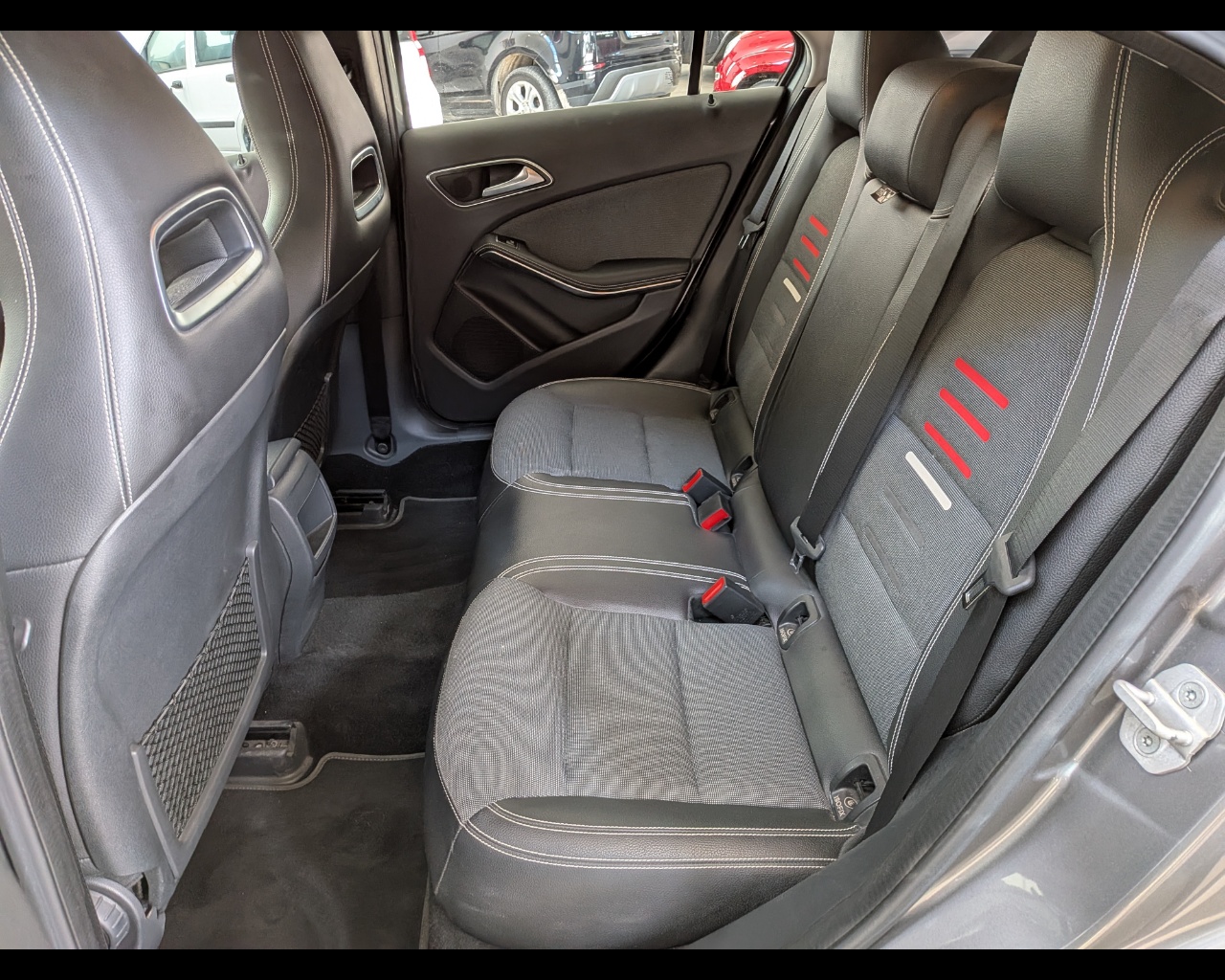 Foto MERCEDES A 180 d Premium 