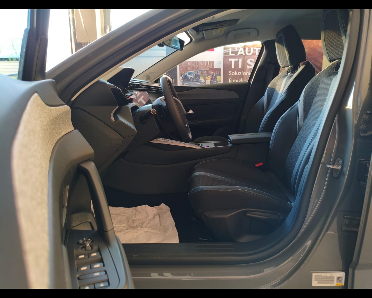 Foto PEUGEOT 308 SW 1.5 bluehdi Allure s&s 130cv eat8