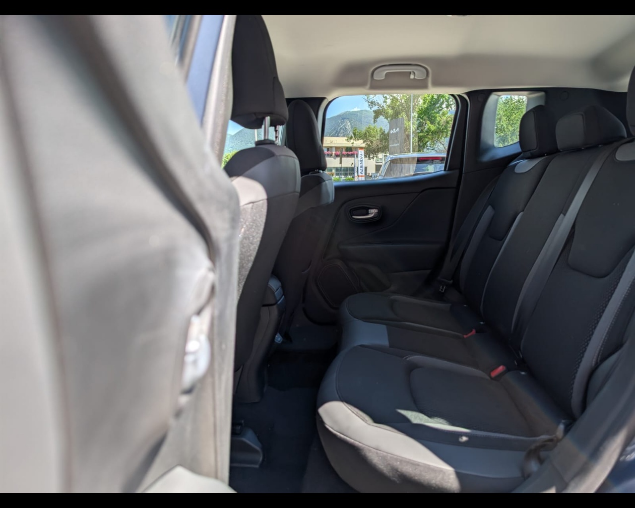 Foto JEEP Renegade 1.6 mjt Limited 2wd 130cv
