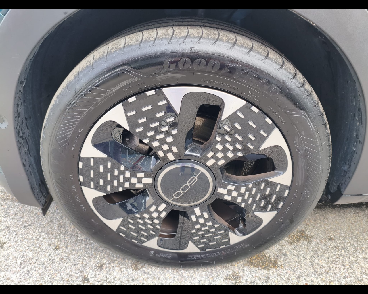 Foto FIAT 600 1.2 hybrid La Prima 110cv auto