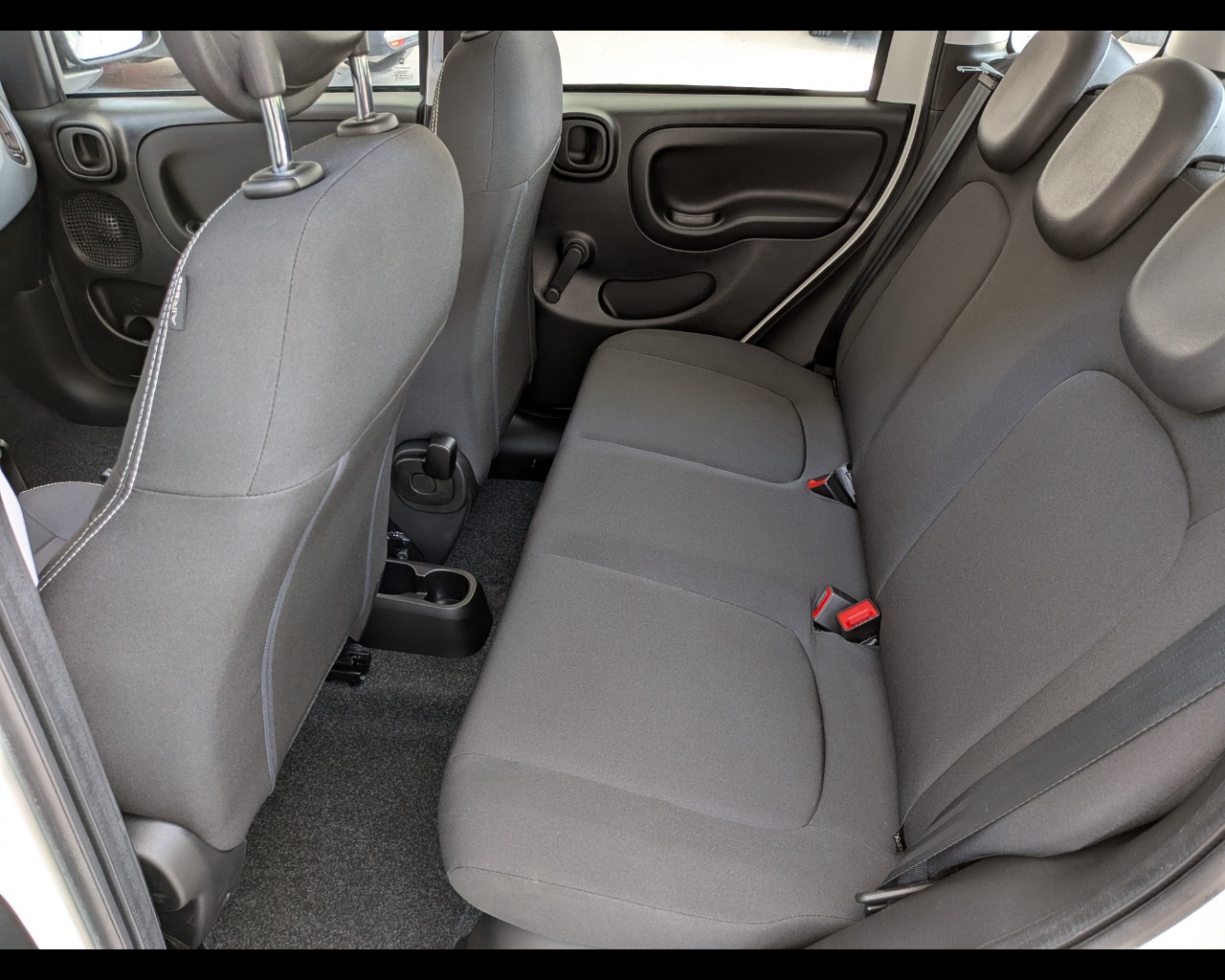 Foto FIAT Panda 1.0 firefly hybrid s&s 70cv 5p.ti