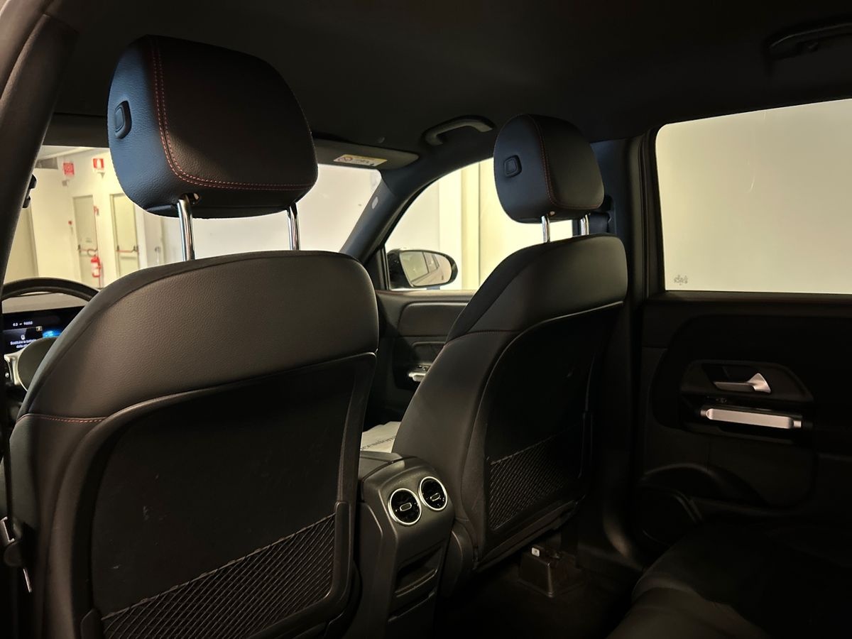 Mercedes GLB GLB 200 D Premium 4Matic 8G-DCT - 18