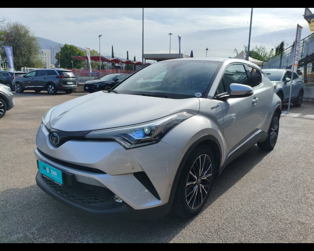TOYOTA C-HR 1.8h Lounge 2wd e-cvt  Usata