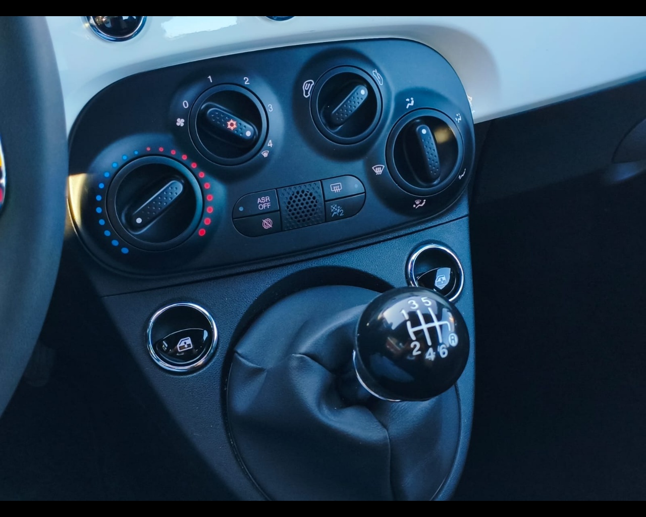 Foto FIAT 500 1.0 hybrid 70cv