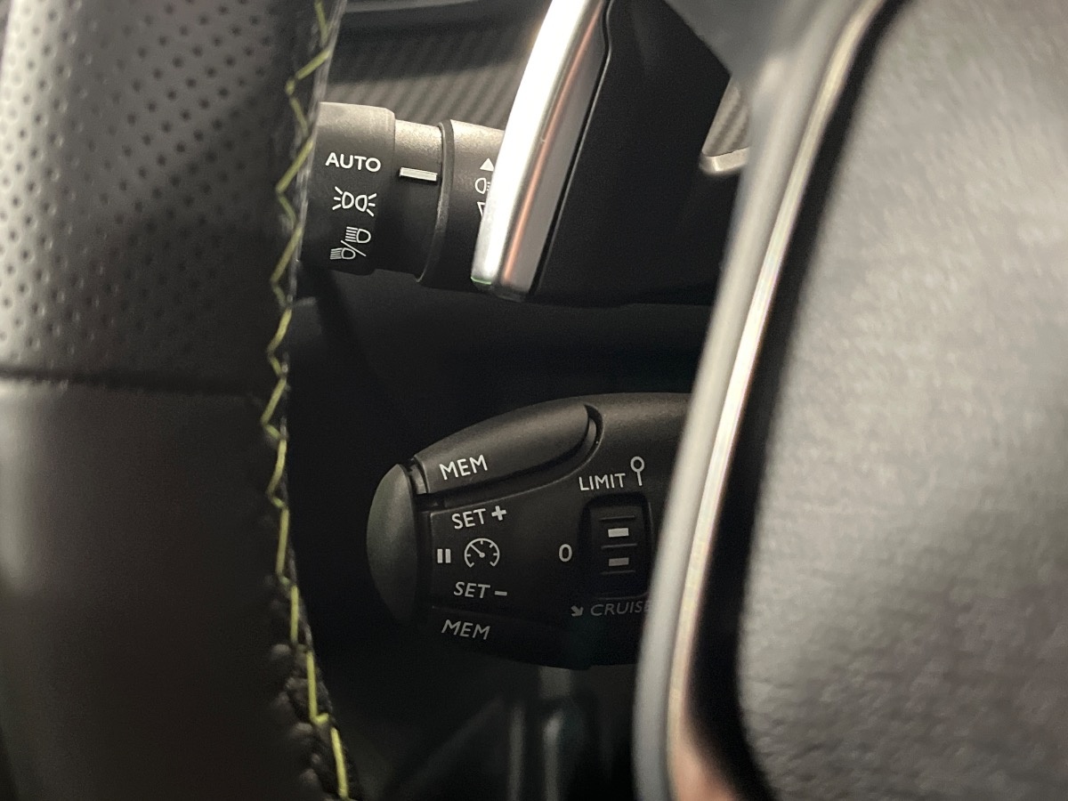 Peugeot 208 Nuovo Ibrido benzina 208 Verona