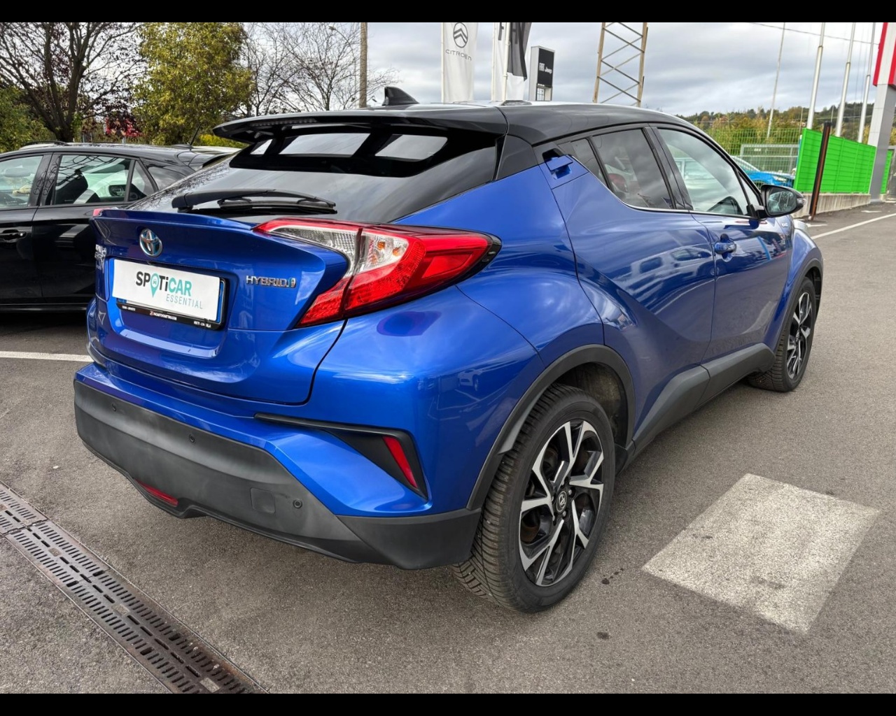 Foto TOYOTA C-HR 1.8h Trend 2wd e-cvt