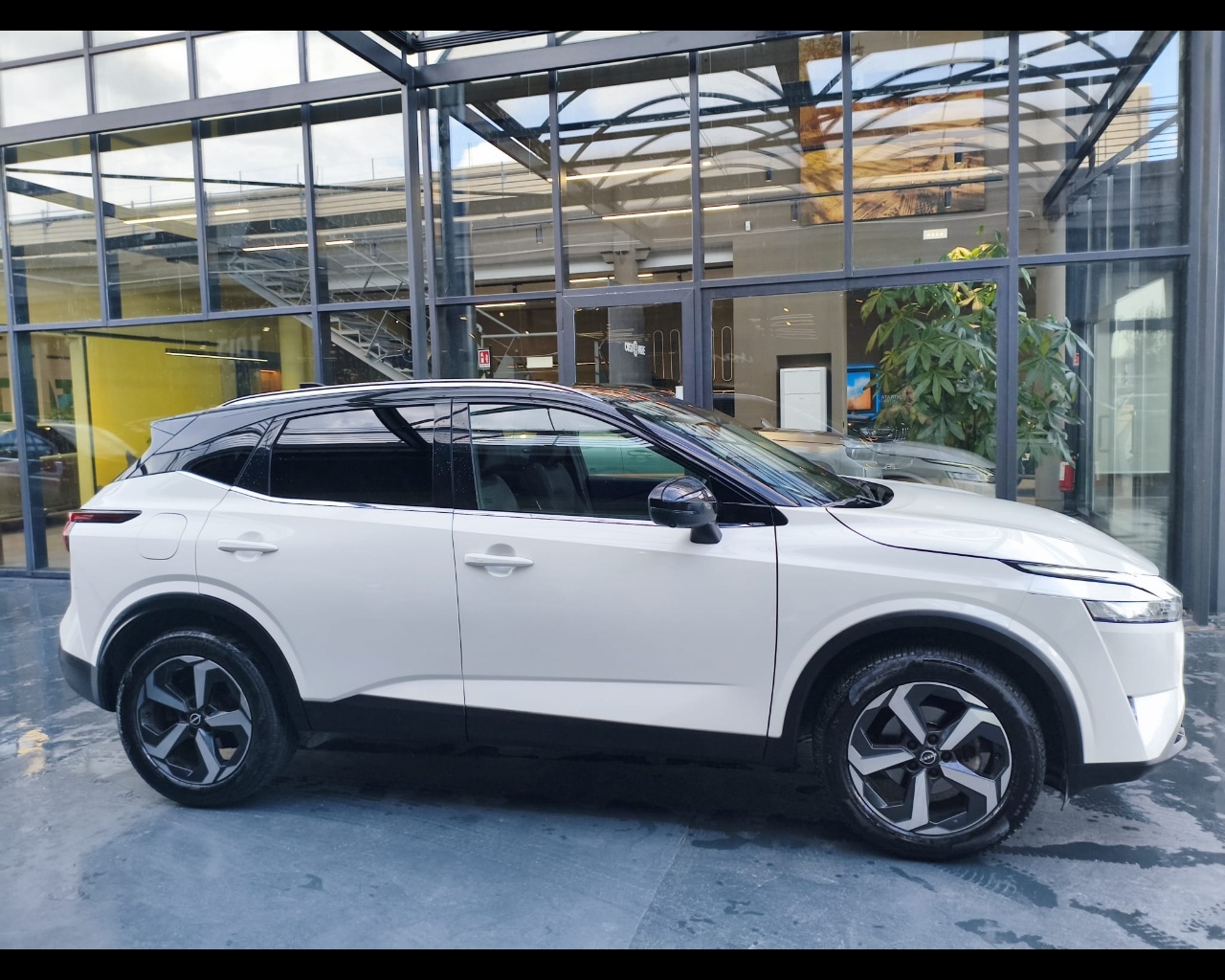 Foto NISSAN Qashqai 1.3 mhev N-Connecta 2wd 140cv