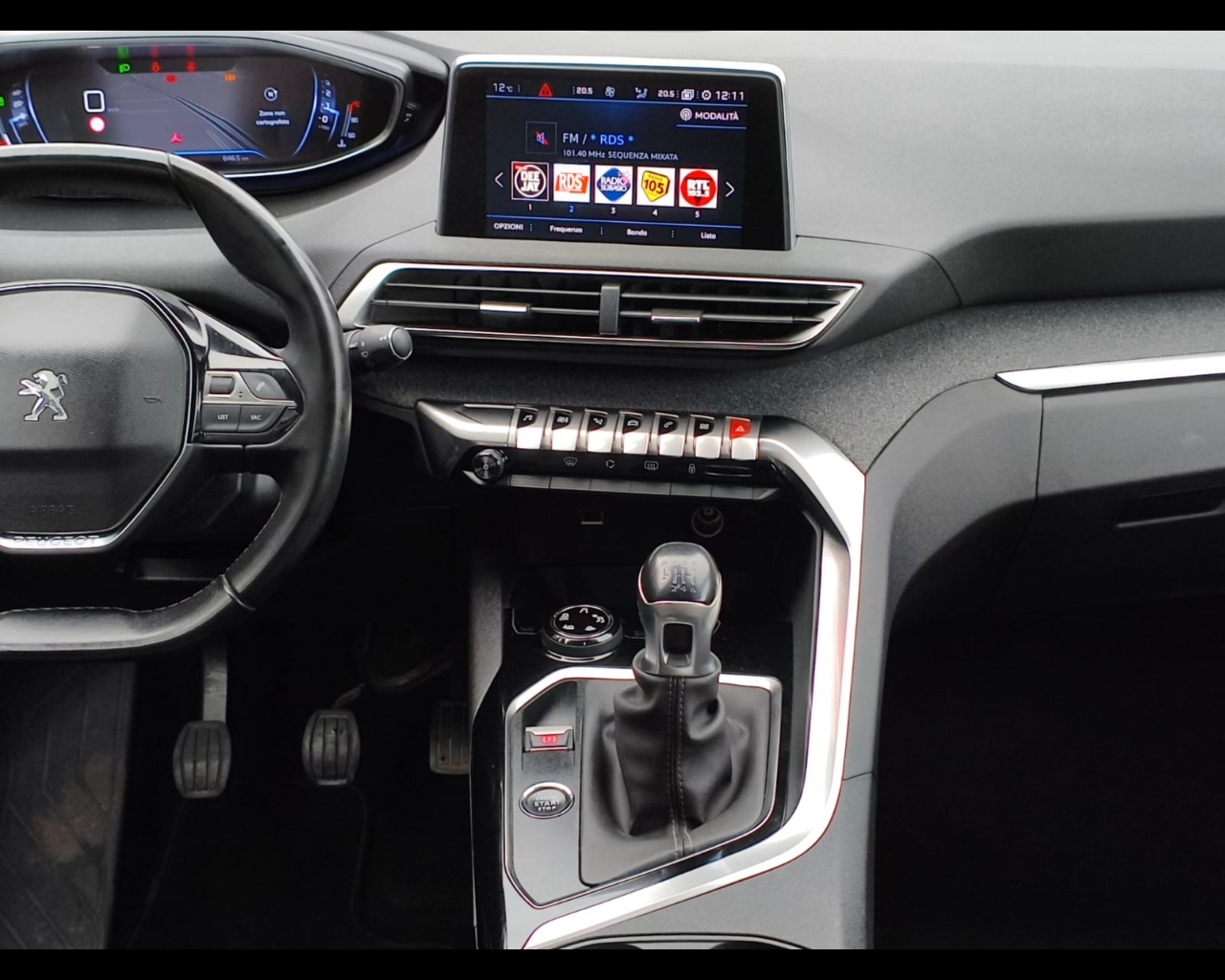 Foto PEUGEOT 3008 1.5 bluehdi Allure s&s 130cv