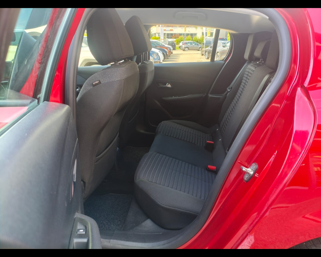 Foto PEUGEOT 208 1.2 puretech Active s&s 75cv