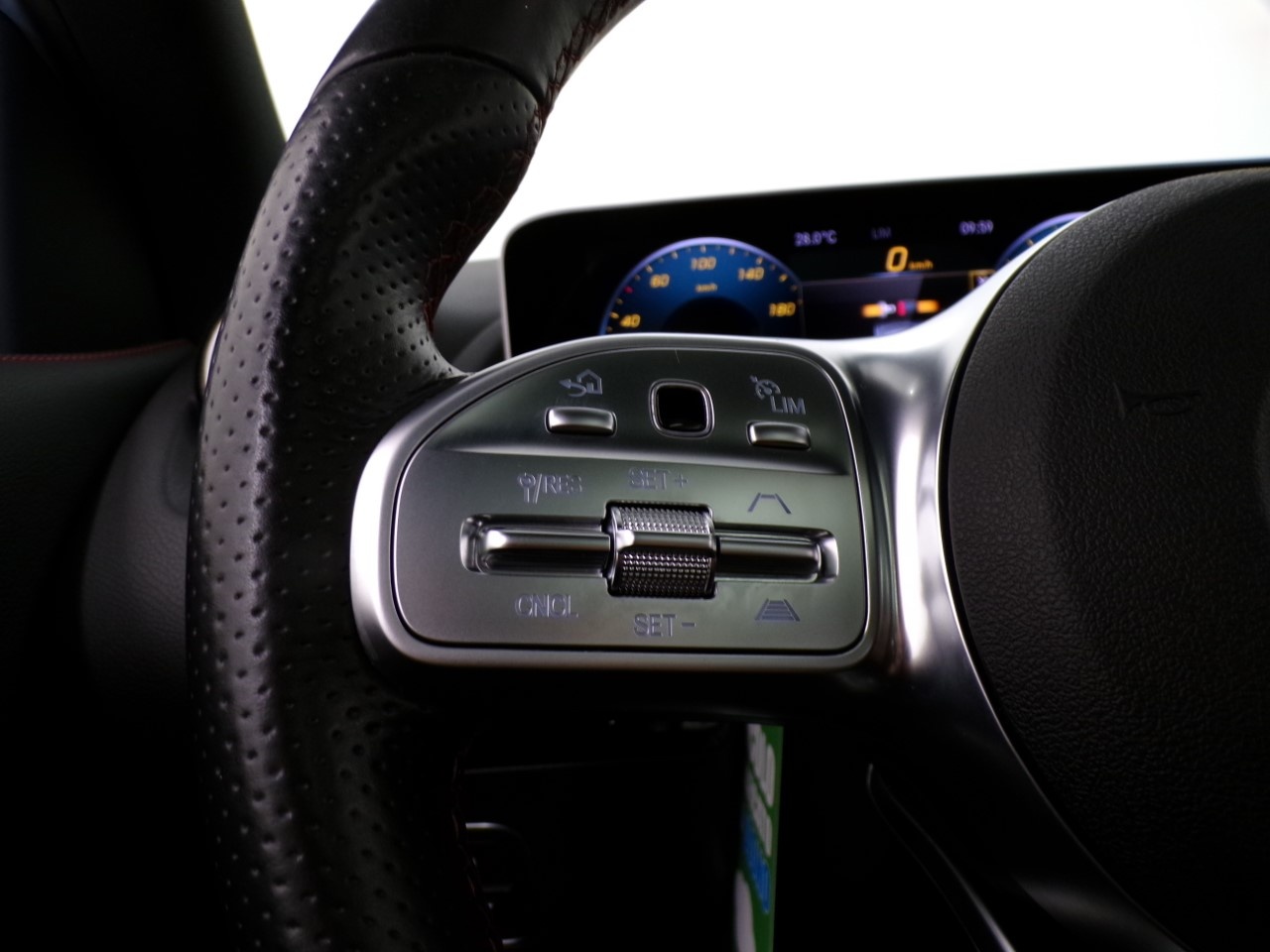 Mercedes GLA GLA 250 Premium 4Matic 8G-DCT - 19