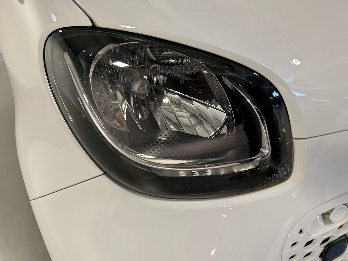 smart fortwo fortwo 4,6kW EQ Pure - 7