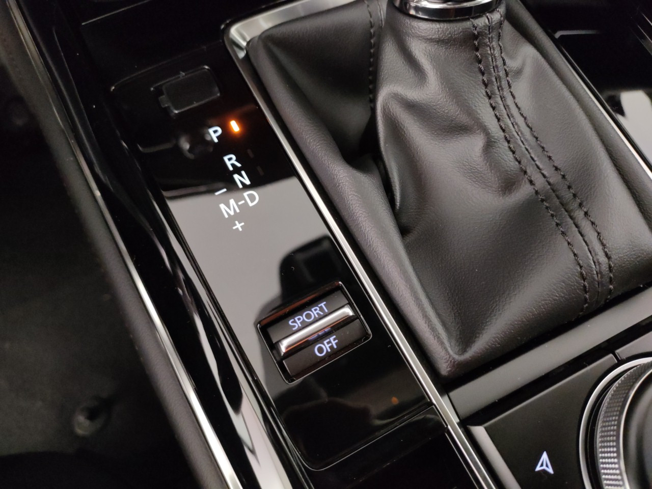 Mazda CX-30 Nuovo Ibrido benzina CX-30 Porto Mantovano