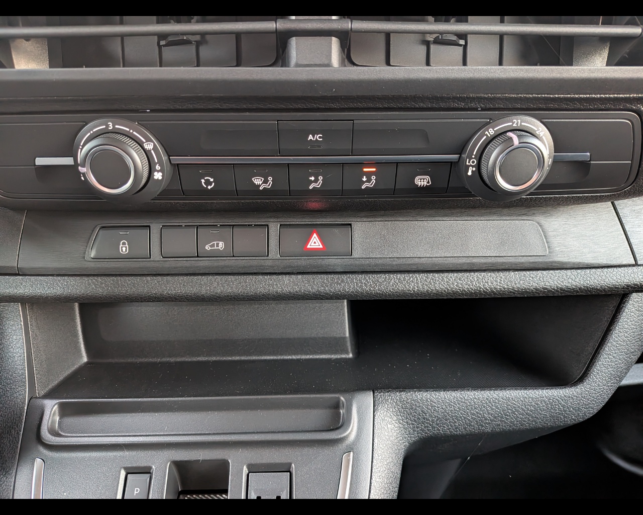 Foto CITROEN Jumpy XL - 2.0 BlueHDi 140 S&S EAT8