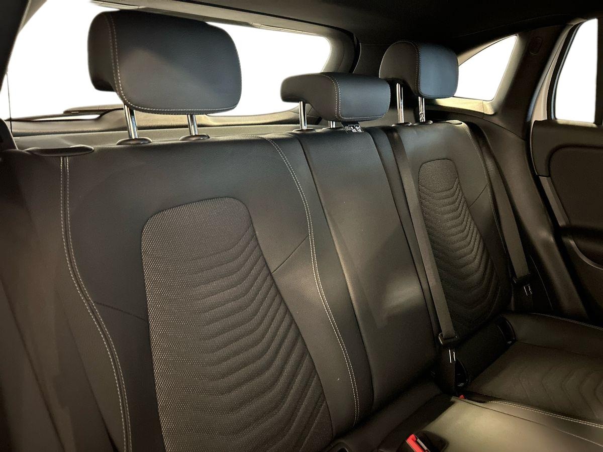 Mercedes GLA GLA 180 D Advanced 8G-DCT - 16
