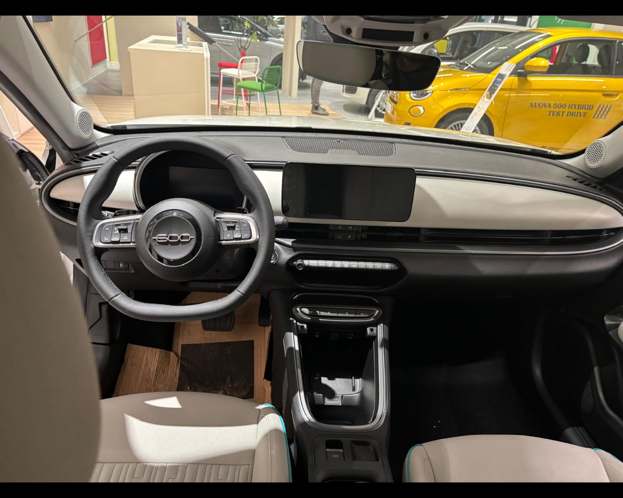 Foto FIAT 600 Hybrid My25 La Prima Hybrid 100cv