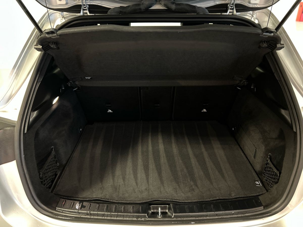 Mercedes GLA GLA 200 D Premium 4Matic 8G-DCT - 8