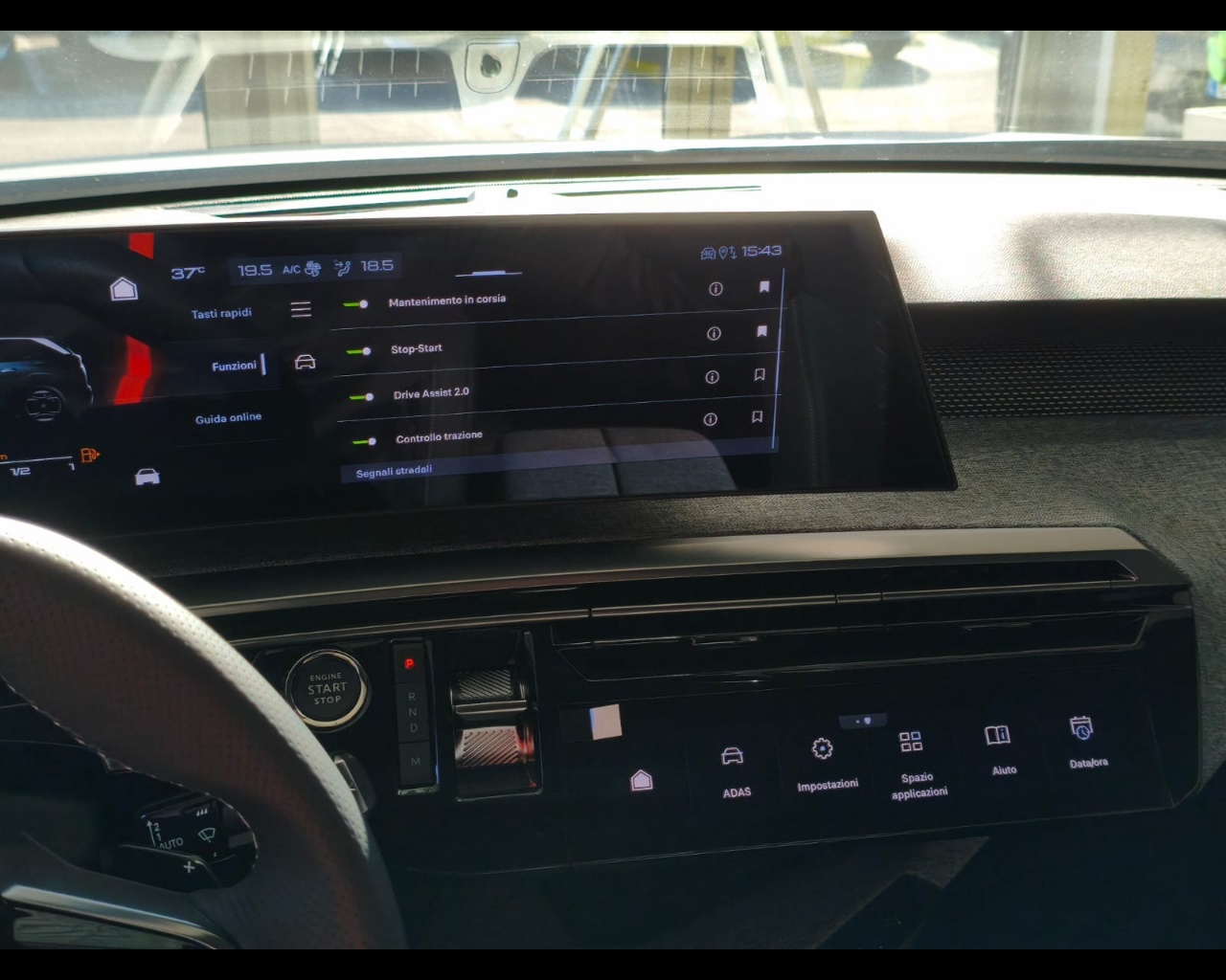 Foto PEUGEOT 5008 1.2 hybrid GT 136cv e-dcs6
