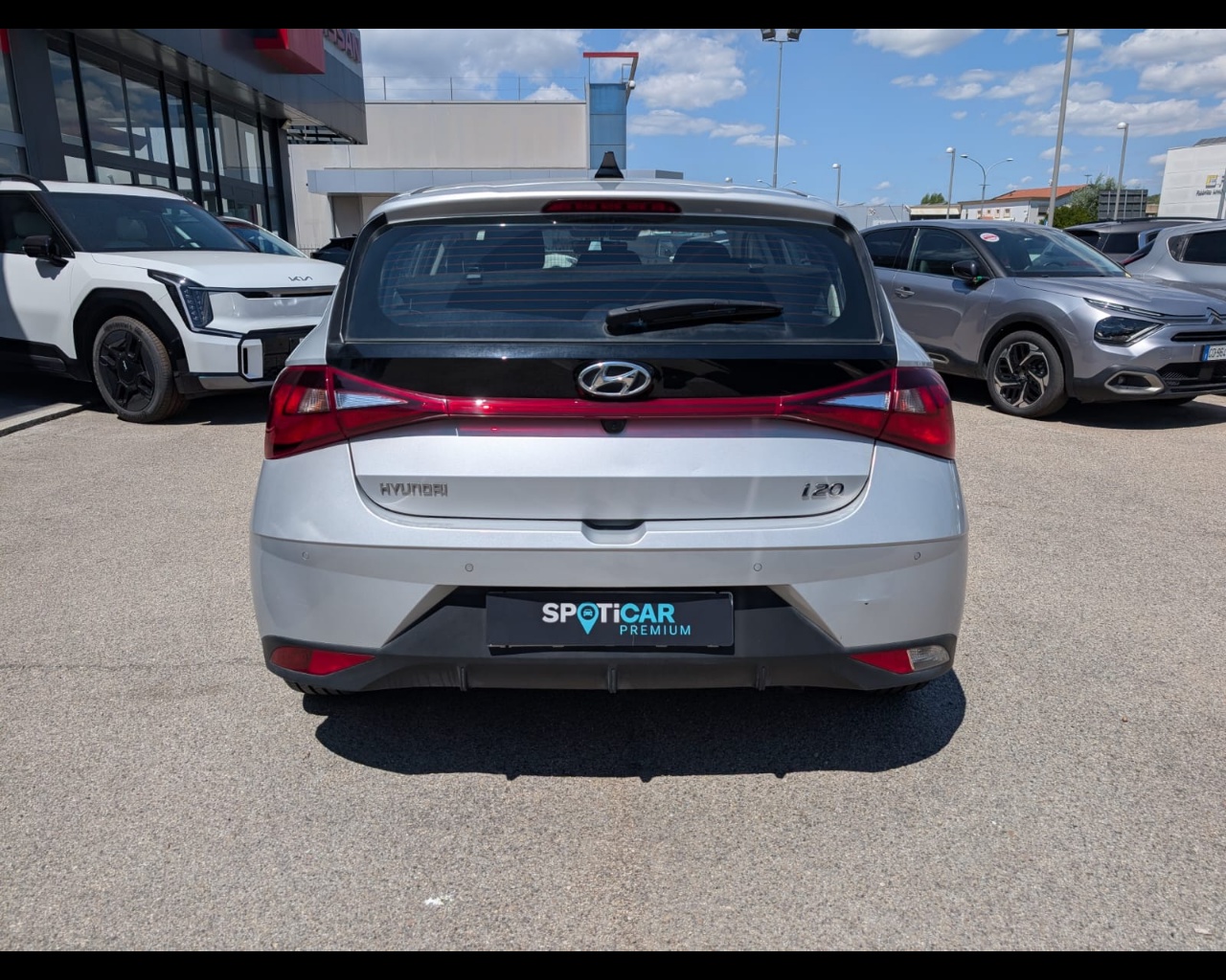 Foto HYUNDAI i20 1.2 Connectline Gpl