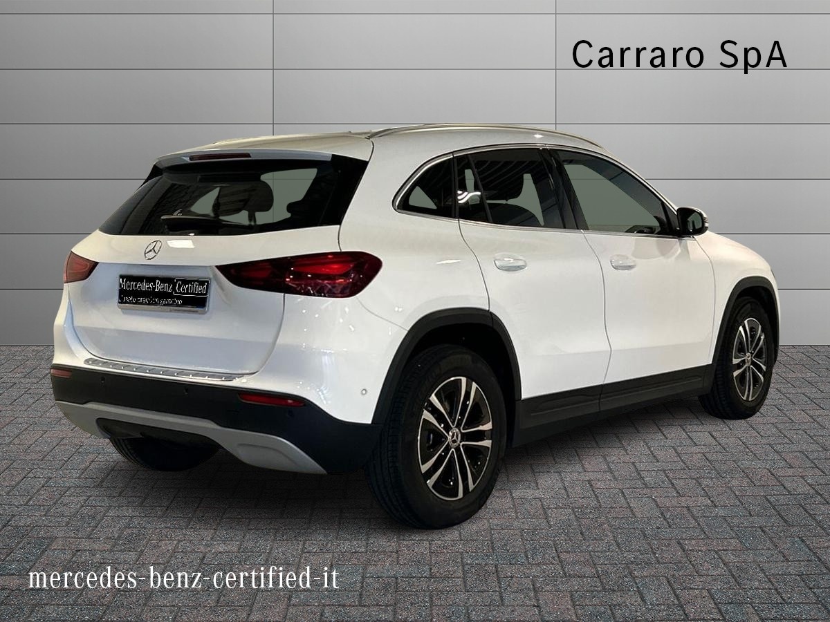 Mercedes GLA GLA 180 D Advanced 8G-DCT - 2