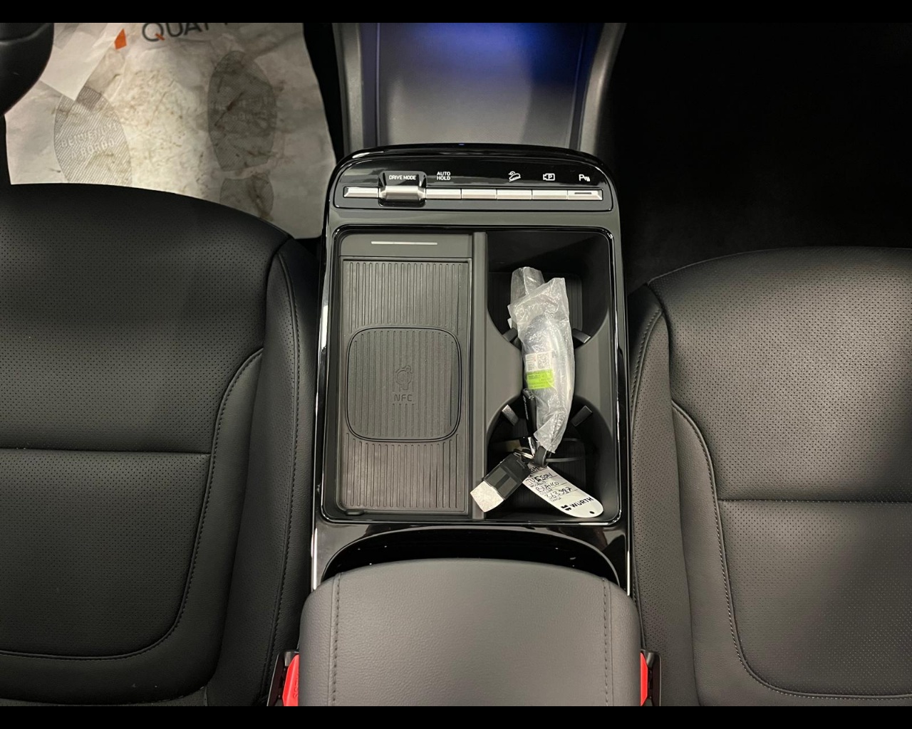 Foto HYUNDAI TUCSON PE 1.6HEV AT 2WD EXELLENCE+LP+PP