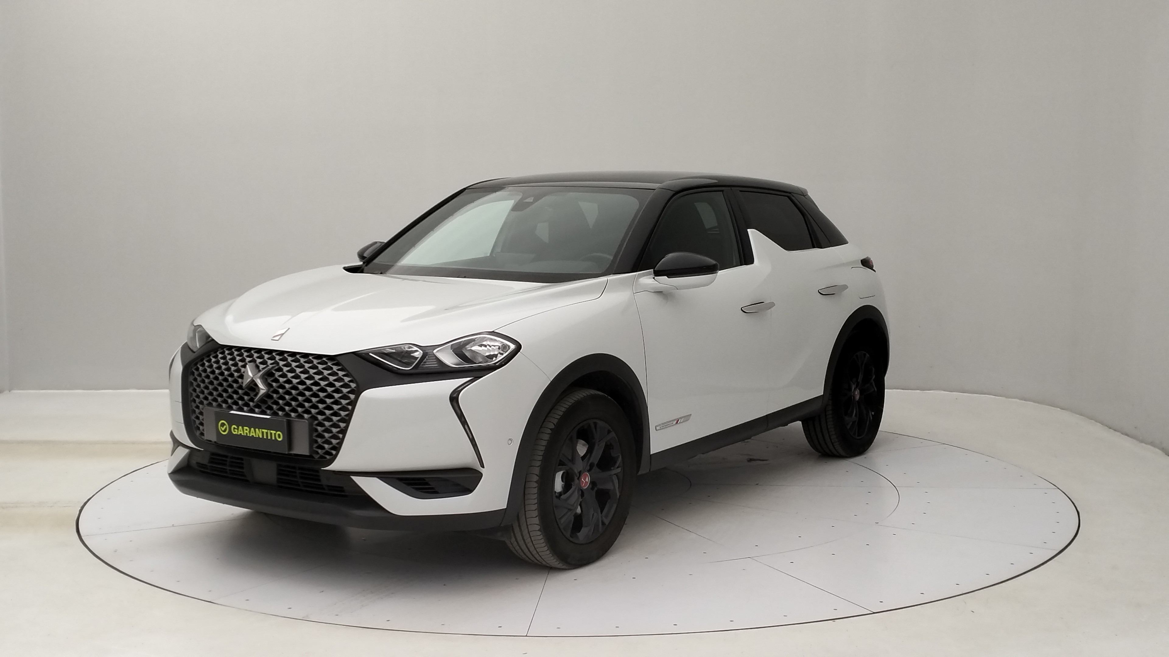 DS DS3 DS3 Crossback 50 kWh e-tense Performance Line