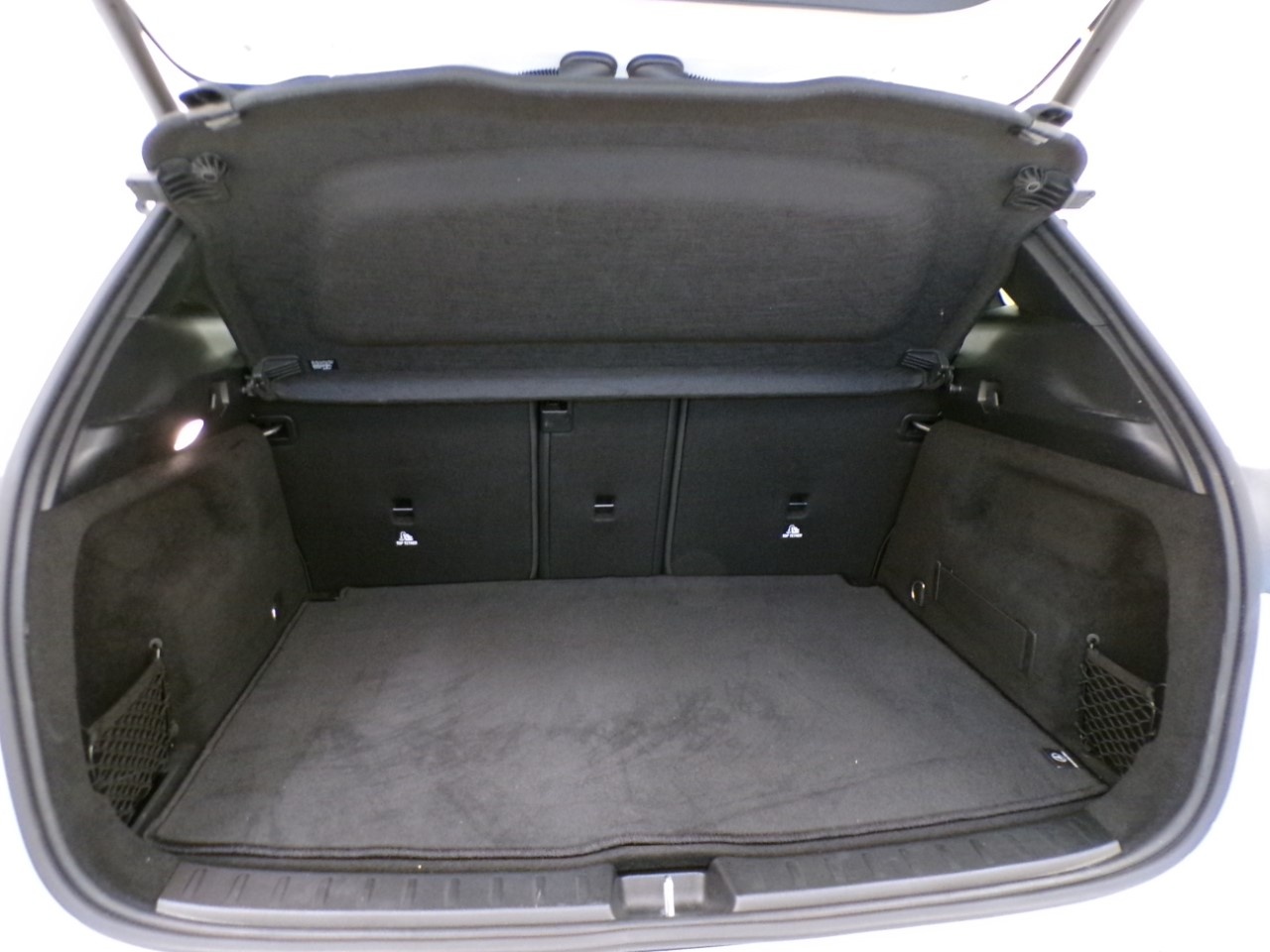 Mercedes GLA GLA 200 D Premium 4Matic 8G-DCT - 9