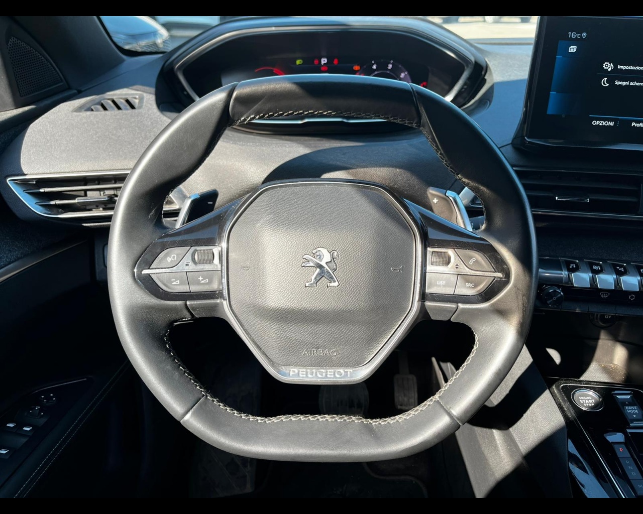 Foto PEUGEOT 5008 1.5 bluehdi Allure Pack s&s 130cv eat8 7p.