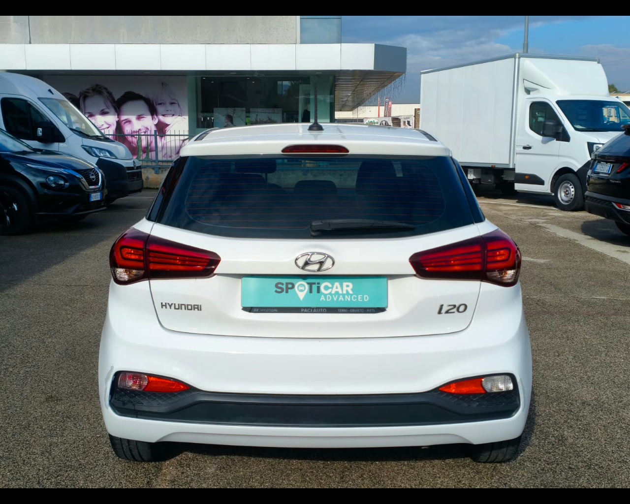 Foto HYUNDAI i20 5p 1.2 mpi Connectline 75cv Gpl