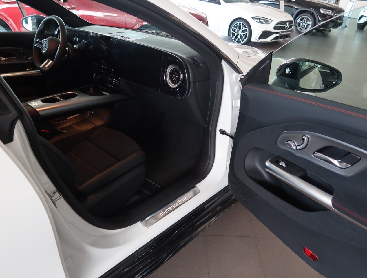 Mercedes CLA Shooting Brake Elettrica CLA Shooting Brake 250+ con tecnologia EQ Premium - 11