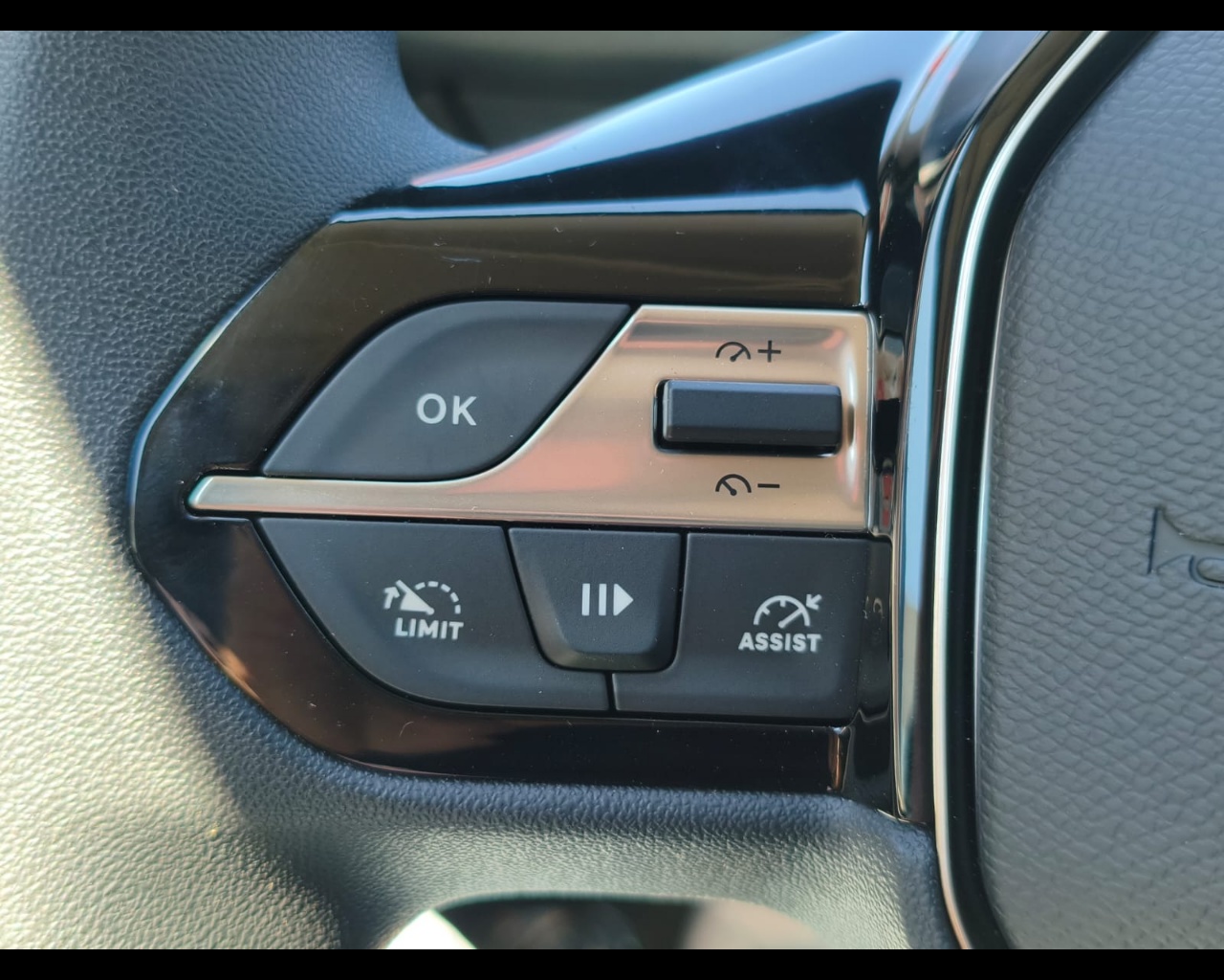 Foto PEUGEOT PARTNER Standard portata maggiorata - BlueHdi 130