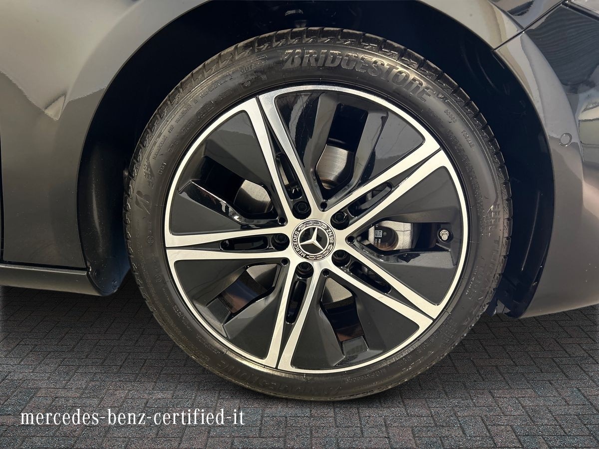 Mercedes  Classe A 200 Progressive Advanced Plus 7G-DCT - 17