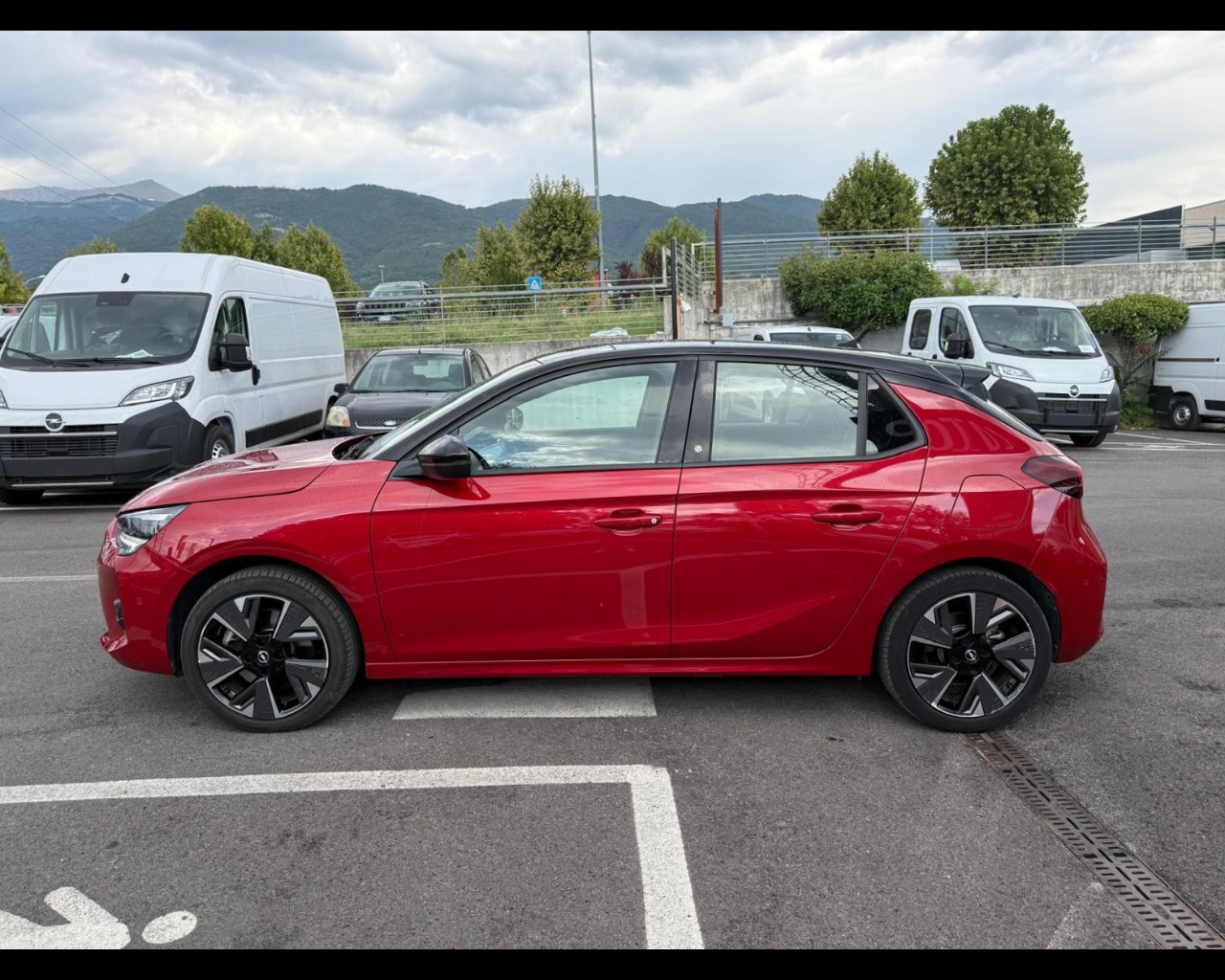 Foto OPEL Corsa e- GS Line +