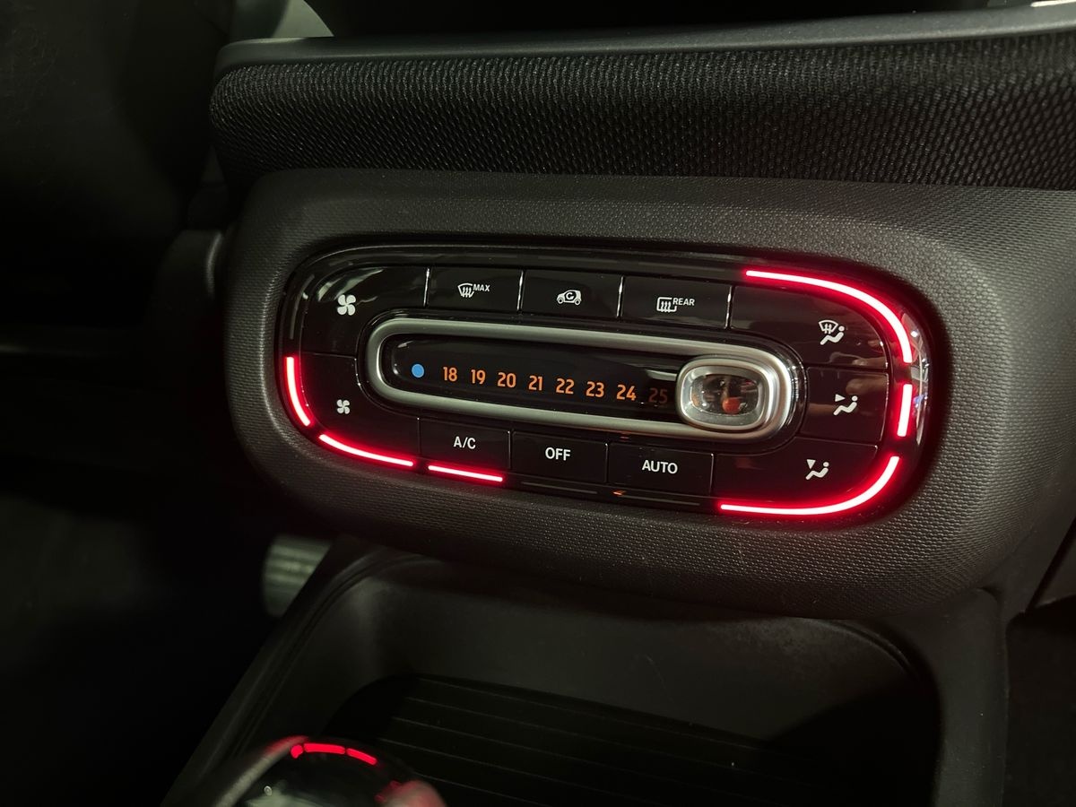 smart fortwo fortwo 22kW EQ Passion - 14