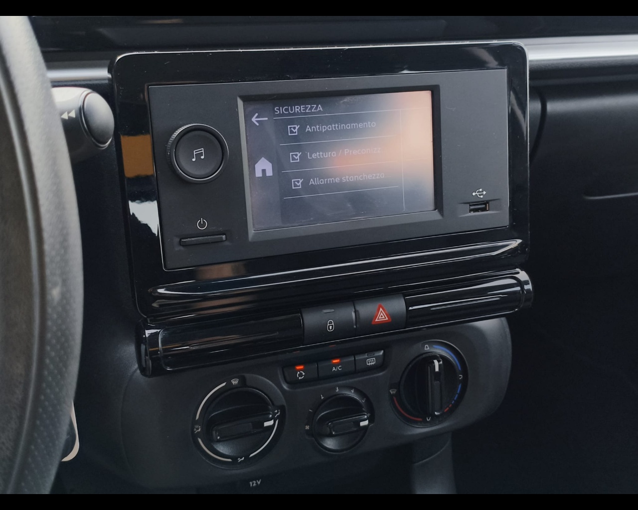 Foto CITROEN C3 1.2 puretech You! s&s 83cv