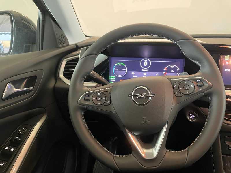 Grandland Business Elegance 1.6 225cv Phev