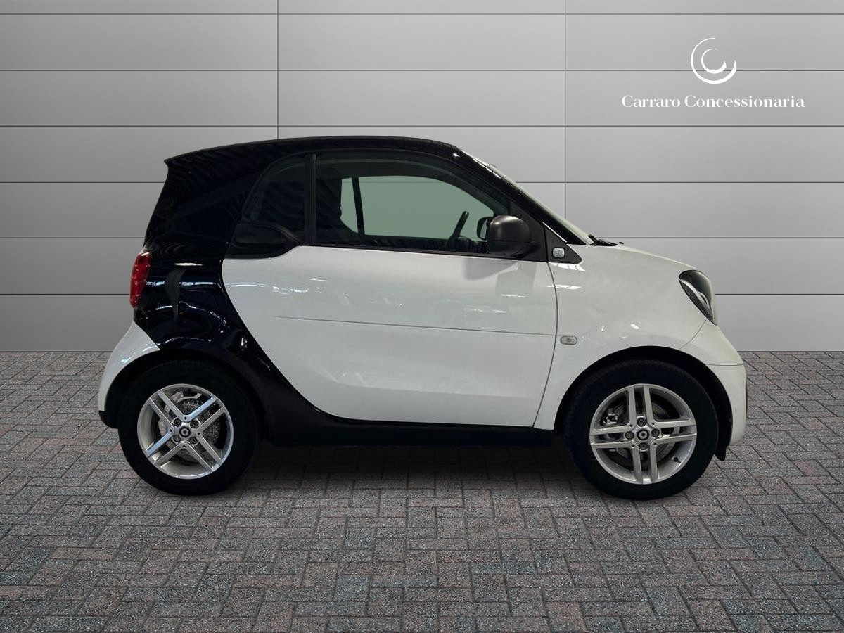 smart fortwo fortwo 4,6kW EQ Pure - 5